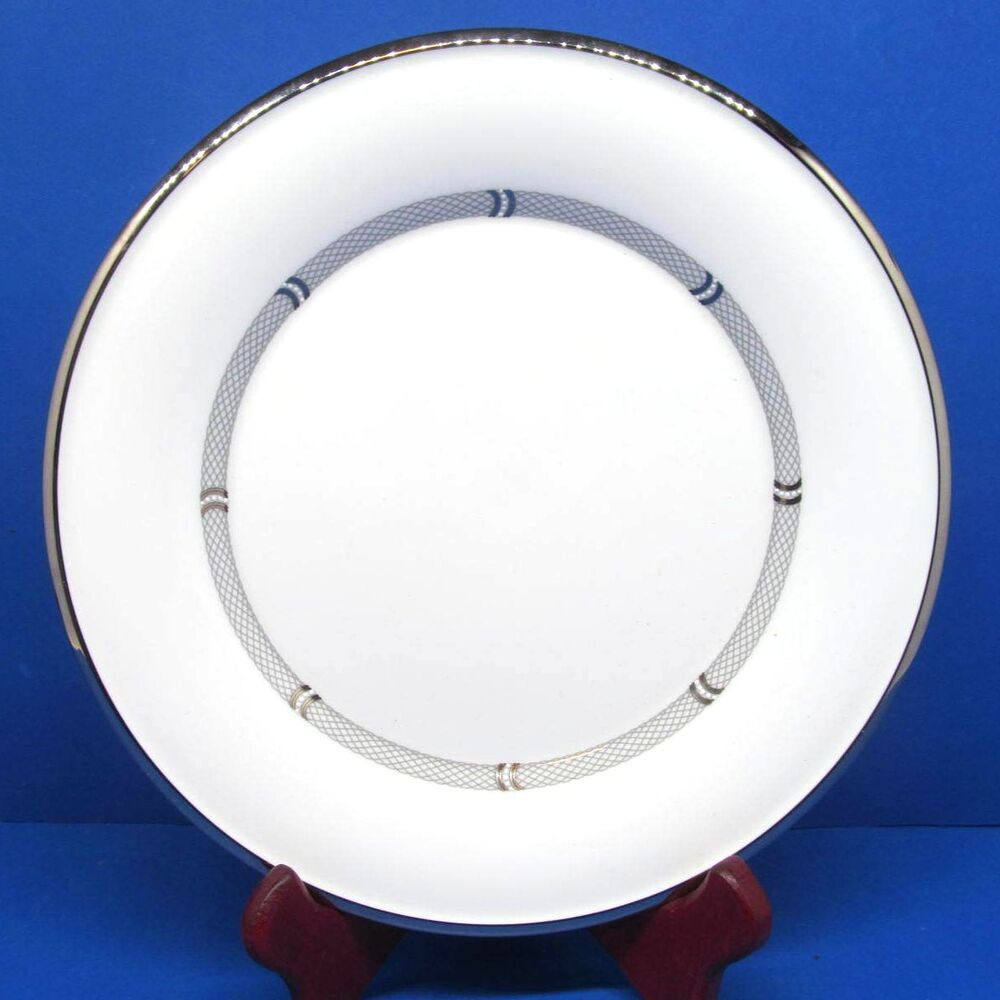 Lenox Dimension II Solitaire White 9 3/8" Accent Luncheon Plate